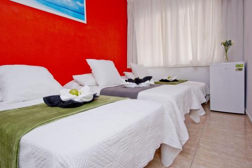Barcelona City North Hostal - image 9