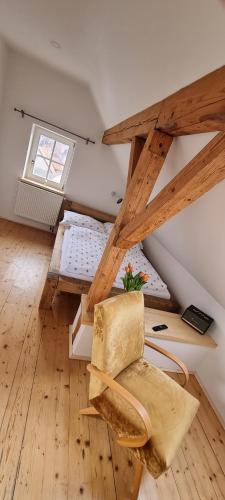 1 queen bed