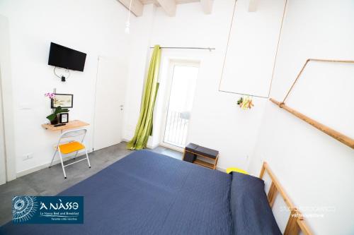 2 twin beds