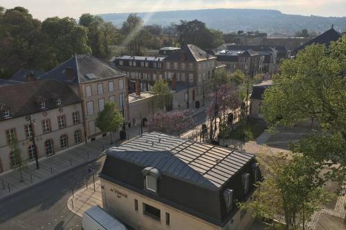 Champagne Avenue Epernay city