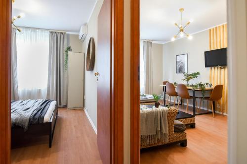 THE HIDDEN TREASURE Piata Romana 2 Bedroom Apt