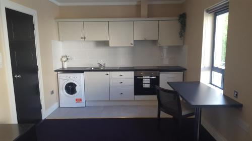 Shamrock Lodge Hotel - image 11