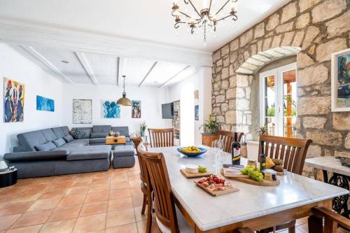 Seoska kuca - family holiday villa, apartments