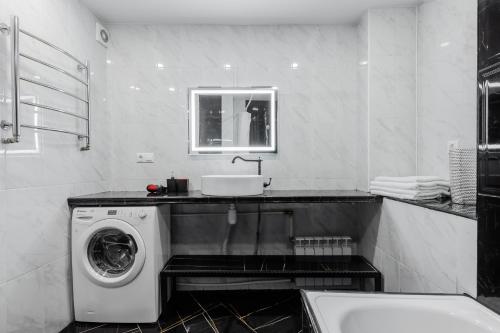 St-Isaak Lux Apart 4 bedrooms & 2 bathrooms