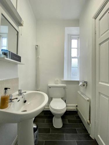 Harts Head Hotel - image 4