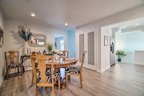 Bright Home with Dock on Lake Conroe! in Willis (TX)