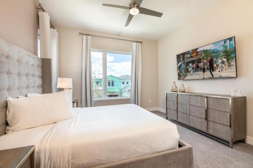 Superb 8 Bedroom Home at Bears Den with Private Pool near Disney 960JN - main image