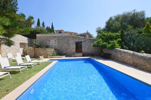  Finca Son Pelai in Lloseta