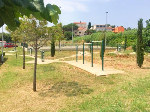 Elysium, Pola (Pula) (foto 5)