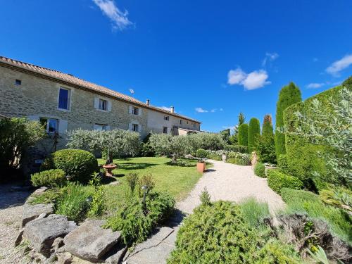 Domaine La Condamine CRILLON LE BRAVE - Chambre d'hôtes - Crillon-le-Brave