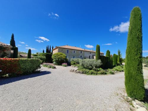 Domaine La Condamine CRILLON LE BRAVE