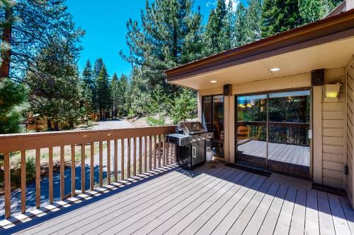 Huntington Lake Condo 17
