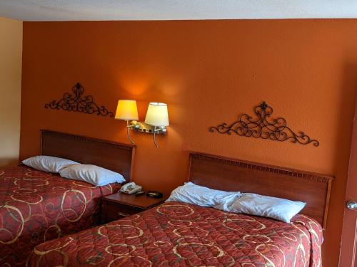 Budget Inn - image 3