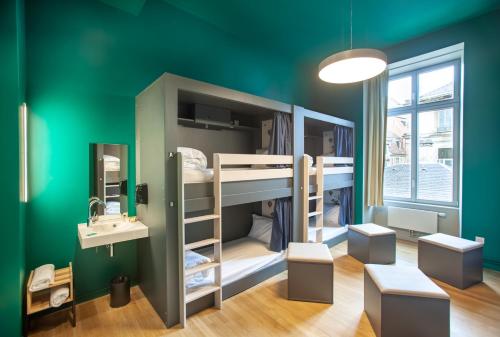 room detail thumbnail 0