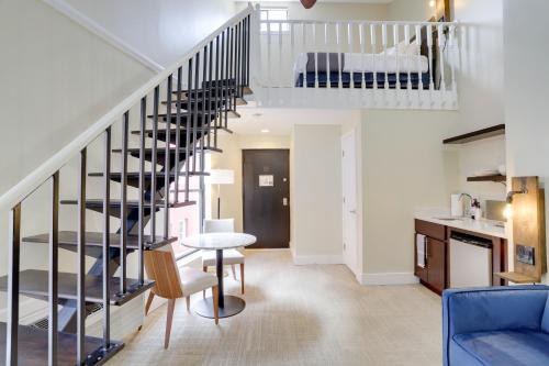 Sojourn at DuPont Place – Washington D.C., DC