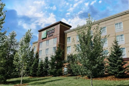 Holiday Inn Express & Suites Spruce Grove - Stony Plain, an IHG Hotel