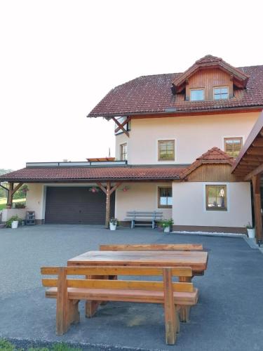 Ferienwohnung Familie Pichler - Apartment - Neumarkt in Steiermark