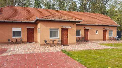 Angyal apartman - Apartment - Cserkeszőlő