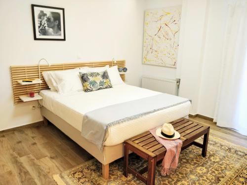 The Countess Riencourt Apartment, Афины