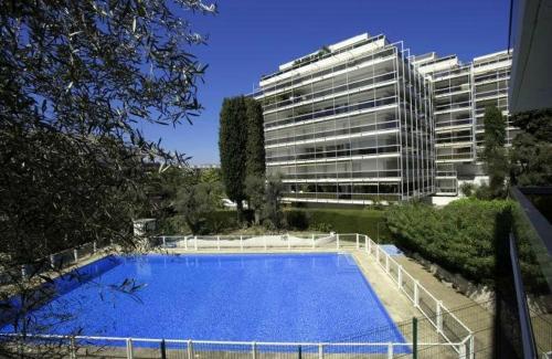 MAS DE TANIT Charmant 2 pieces tout equipe, residence avec piscine centre Juan Les Pins