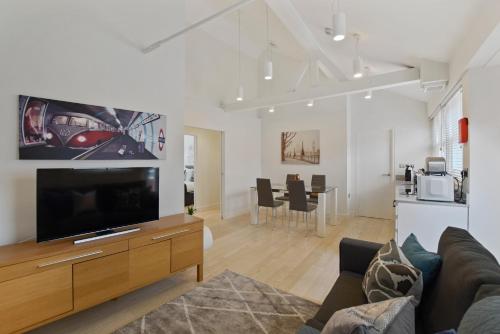 West Street by Q Apartments - image 2
