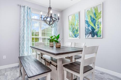 Gulf Cove Paradise - image 4