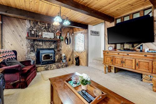 Cozy Comforts in Sugarloaf, USA