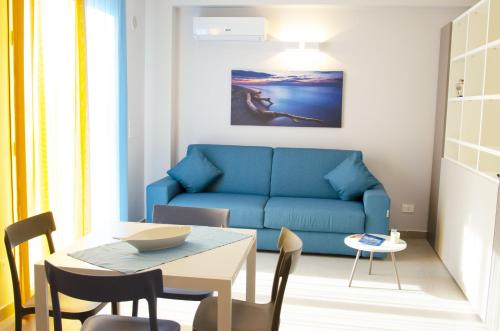 One-Bedroom Apartment image 6