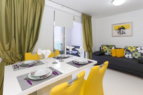 Apartment in Tribunj with sea view, balcony, air conditioning, WiFi 4953-3, Трибунь (фото 10)