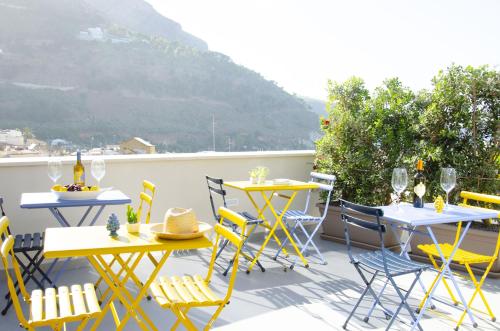 Double Room with Terrace image 6
