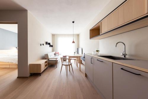 кухня, Mondschein Rooms  in Лана