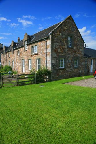 Arndean Cottages – Dollar