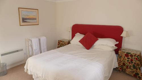 Arndean Cottages – Dollar