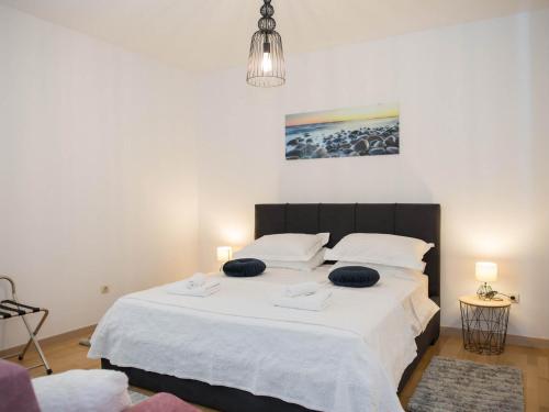 Apartment Faros - image 10