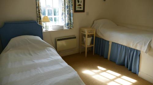 Arndean Cottages – Dollar