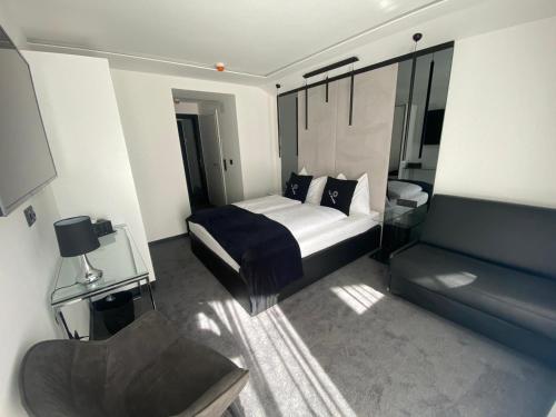 Double Room with Extra Bed (4 adults)