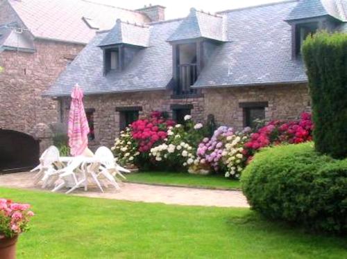 Maison de 2 chambres avec jardin clos et wifi a Plehedel a 5 km de la plage