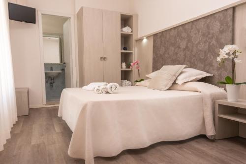 Design Hotel Astra B&B Room Type - Basic Triple Room