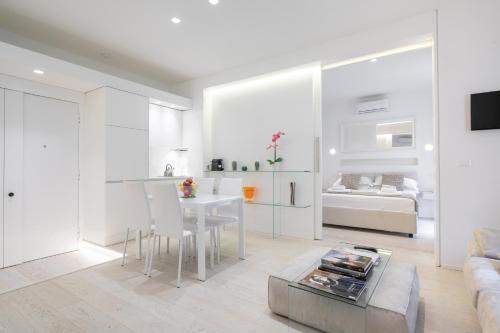 Two-Bedroom Apartment room in Suite Jasmine by Mmega