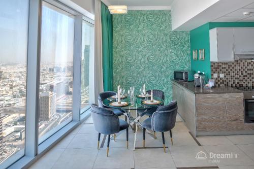 Dream Inn Dubai Apartments - 48 Burj Gate Luxury Homes - image 2