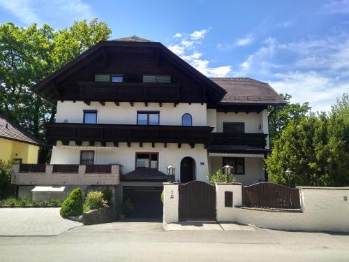 A szálláshely kívülről, Gästewohnung Schlossblick (Gastewohnung Schlossblick) in Grodig