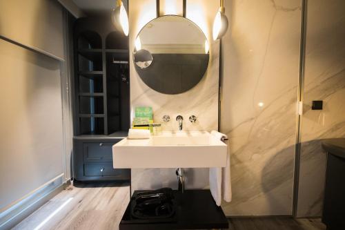 Triple Room image 5
