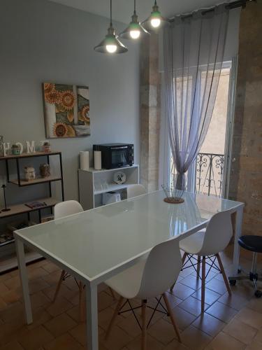 . Maison de ville dans une citée médiévale