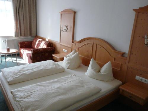 Hotel Roter Hahn - Bed & Breakfast