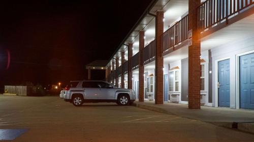 Rodeway Inn - image 7