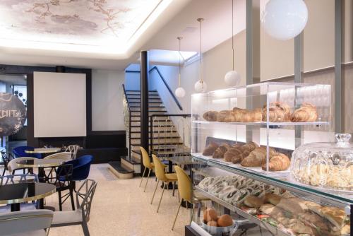 酒吧/高級酒吧, Hotel Zenit in 卡爾米尼亞諾迪布倫塔