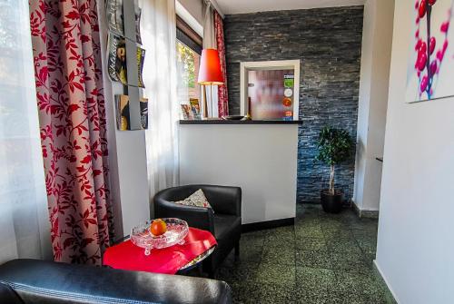 Adolphs Hotel, Cologne (photo 7)