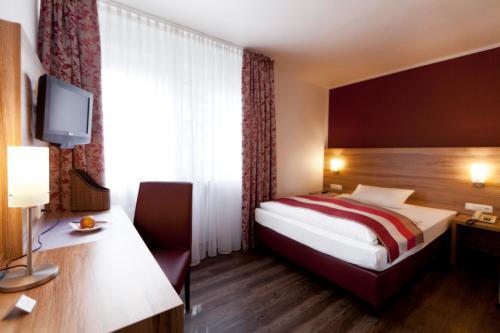Adolphs Hotel, Cologne (photo 3)
