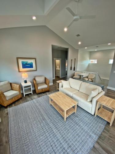 Gulf-View, New-Build w/ Pool, & EV Charging in Port Aransas, USA