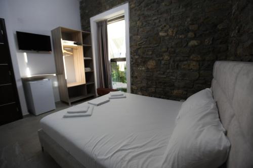 Bunec Beach Resort in Piqeras